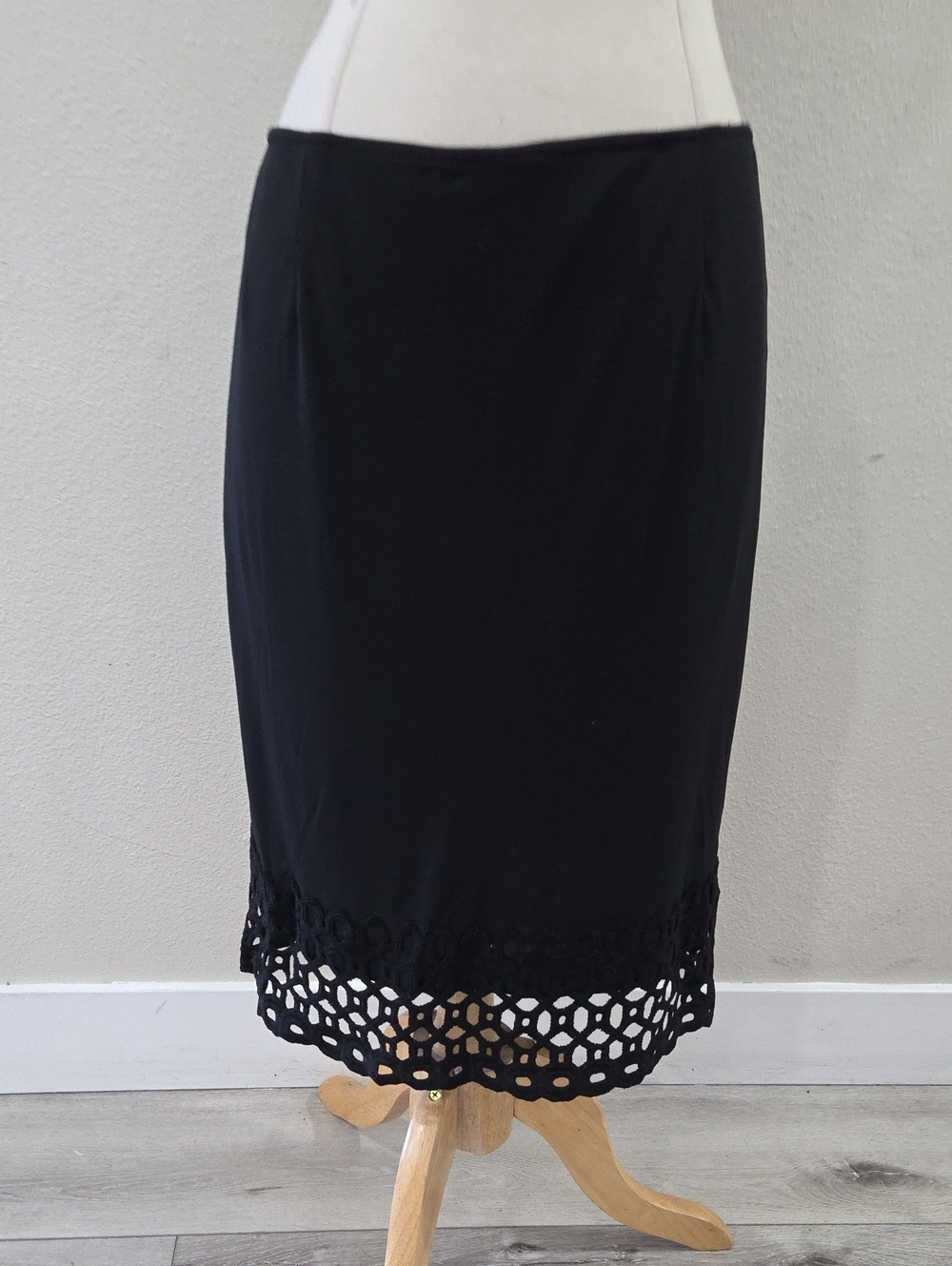Sherrie Bloom Black Pencil Skirt with Crochet Hem